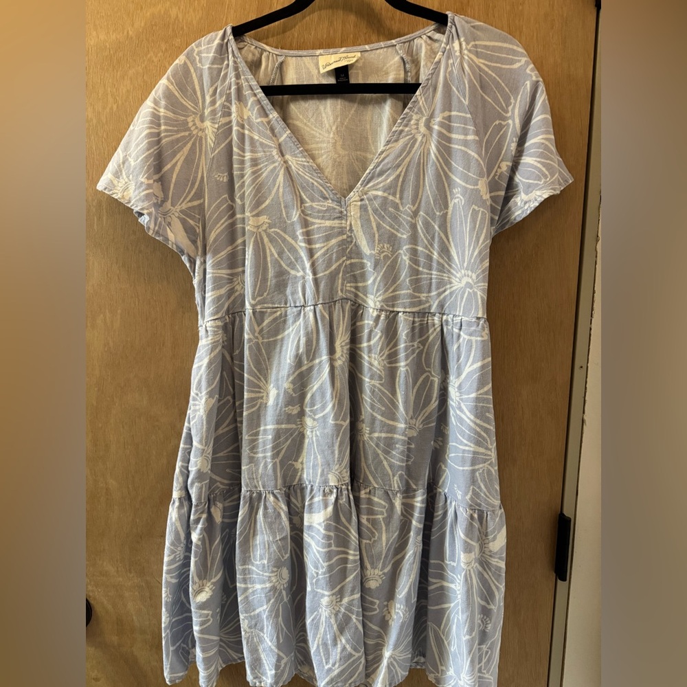 Universal Thread Floral V-Neck Dress in Blue and White